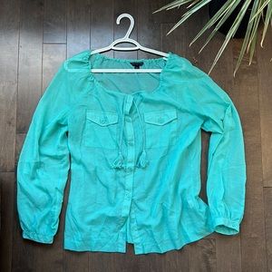 Beautiful sheer blouse - banana republic- sz L. Mint green